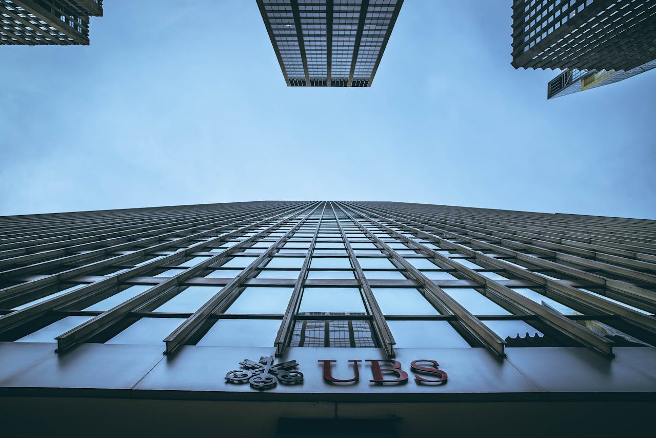 UBS: Rekordnyereség árnyékában a szabályozási bizonytalanság