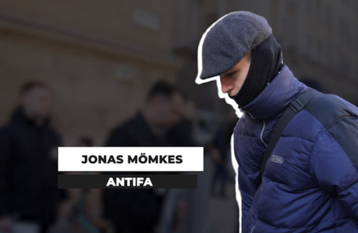 A HVIM tagjai videózták a bíróságra érkező antifasisztákat