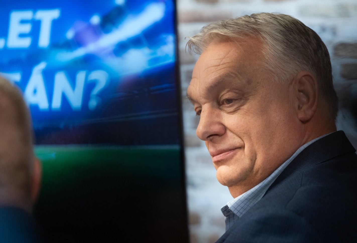 Orbán Viktor: Döntő napok előtt áll a háború, Brüsszelben cinkelt lapokkal játszanak
