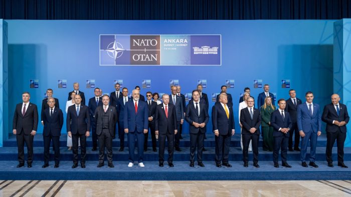 Feszült NATO-csúcs: Irán és kereskedelmi szankciók árnyékolták be a találkozót