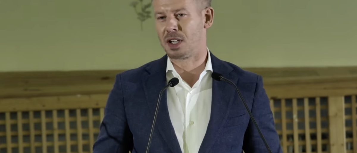 Magyar Péter üzent: Tízmilliárd forintos krízisprogramot indít a kormány a gyermekvédelemben!