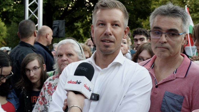 139 igennel függesztette fel a parlament a miniszterelnök és két ellenzéki képviselő mentelmi jogát