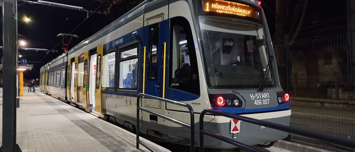 Csak 60-nal járhat a tram-train az algyői vasúti hídon