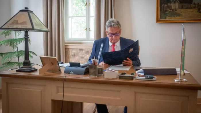 Hamarosan vádat emelhet az ügyészség Czira Szabolcs volt nagykőrösi polgármester szolgálati autója miatt